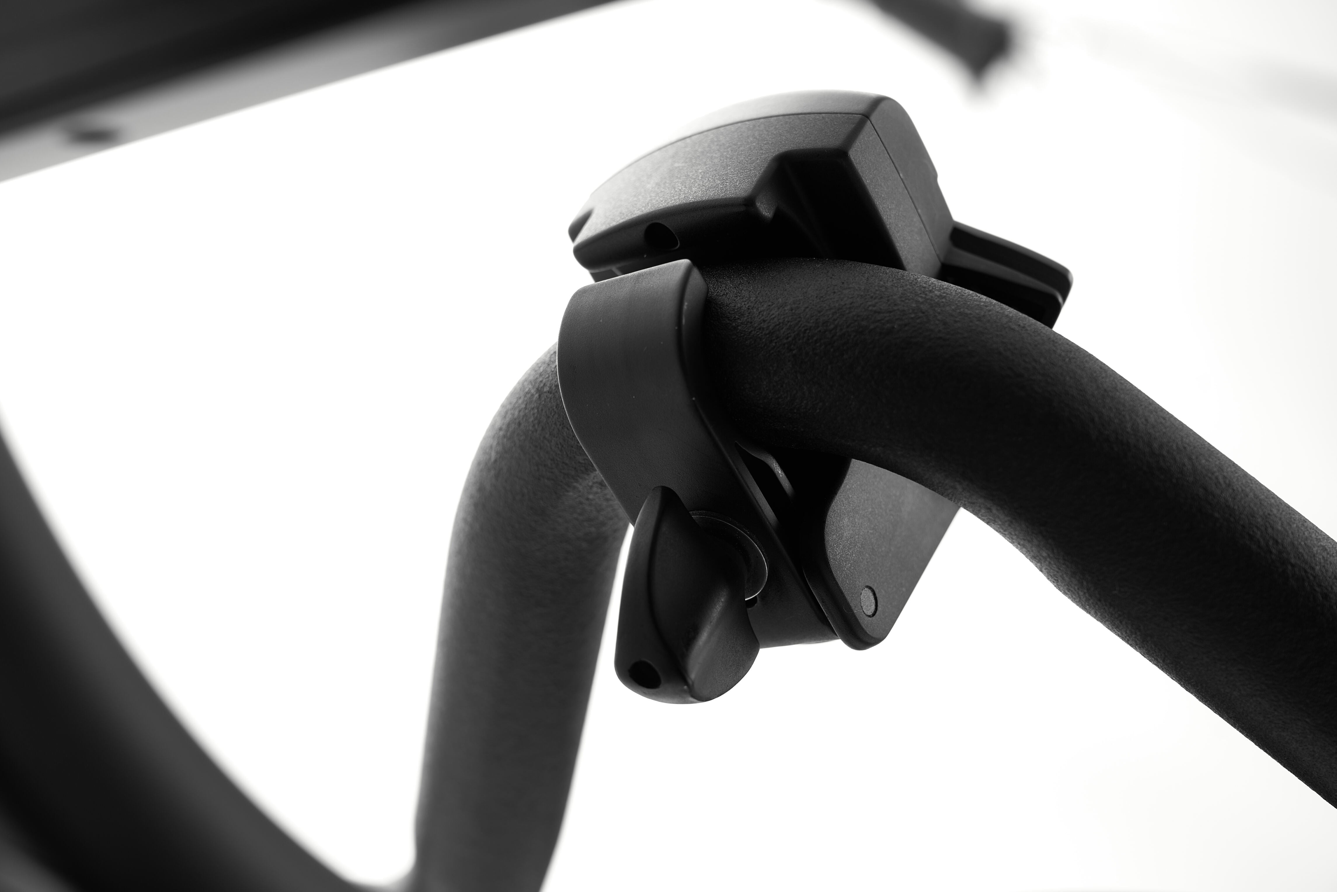 echelon-bluetooth-resistance-controller-commande-guidon-v-lo image 3