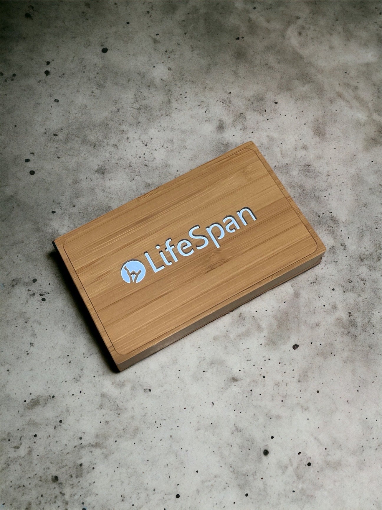 lifespan-bamboo-batterie-externe-bambou-5000-mah-usb-c image 3